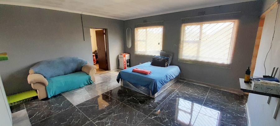 4 Bedroom Property for Sale in Elsies River Western Cape